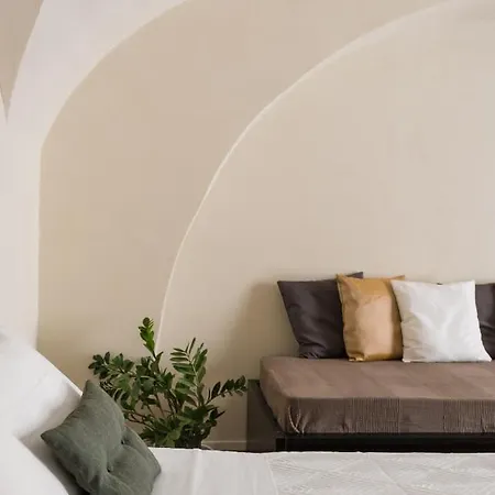 Le Pennellate Short Lets *